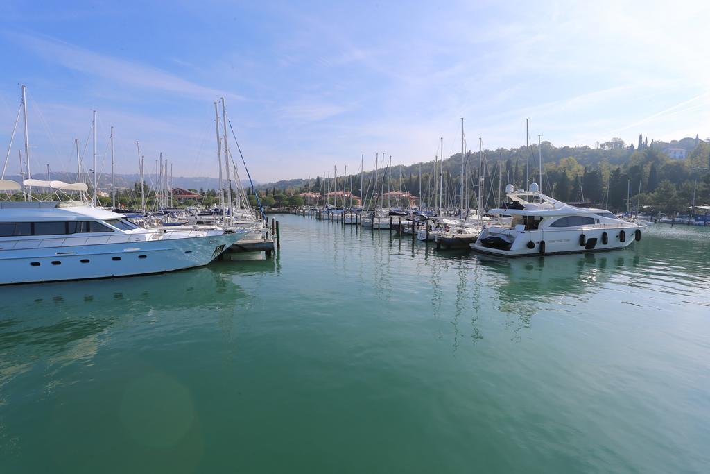 Floating Sea House Kahne Portorozヴィラ エクステリア 写真