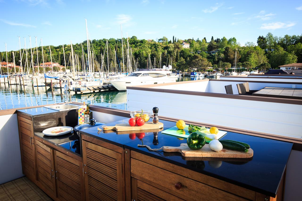Floating Sea House Kahne Portorozヴィラ エクステリア 写真